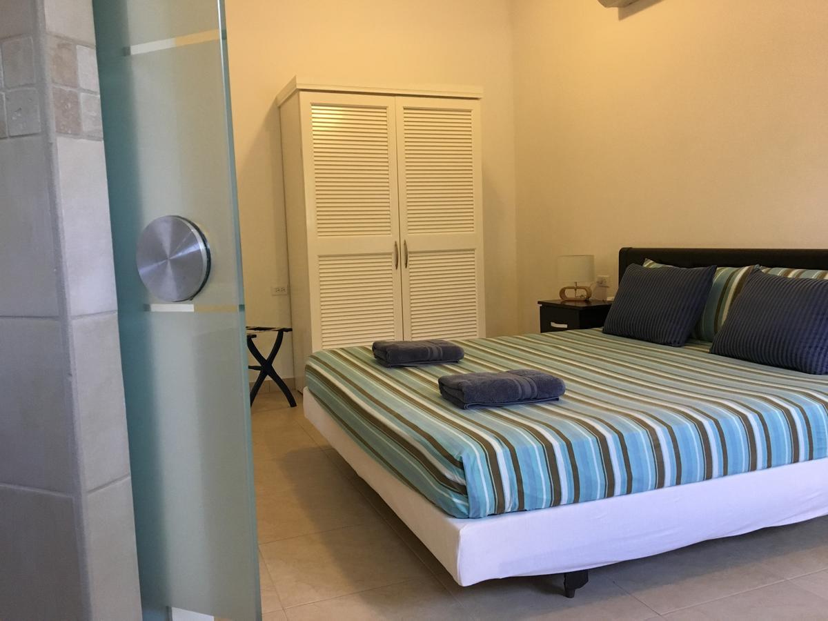 Bubali Gardens Apartment Palm Beach Ngoại thất bức ảnh