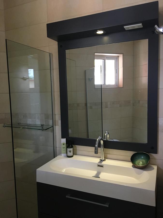 Bubali Gardens Apartment Palm Beach Ngoại thất bức ảnh